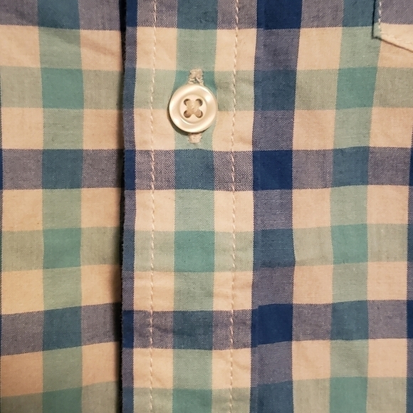 Old Navy Men's Short Sleeve Short - Picture 5 of 6